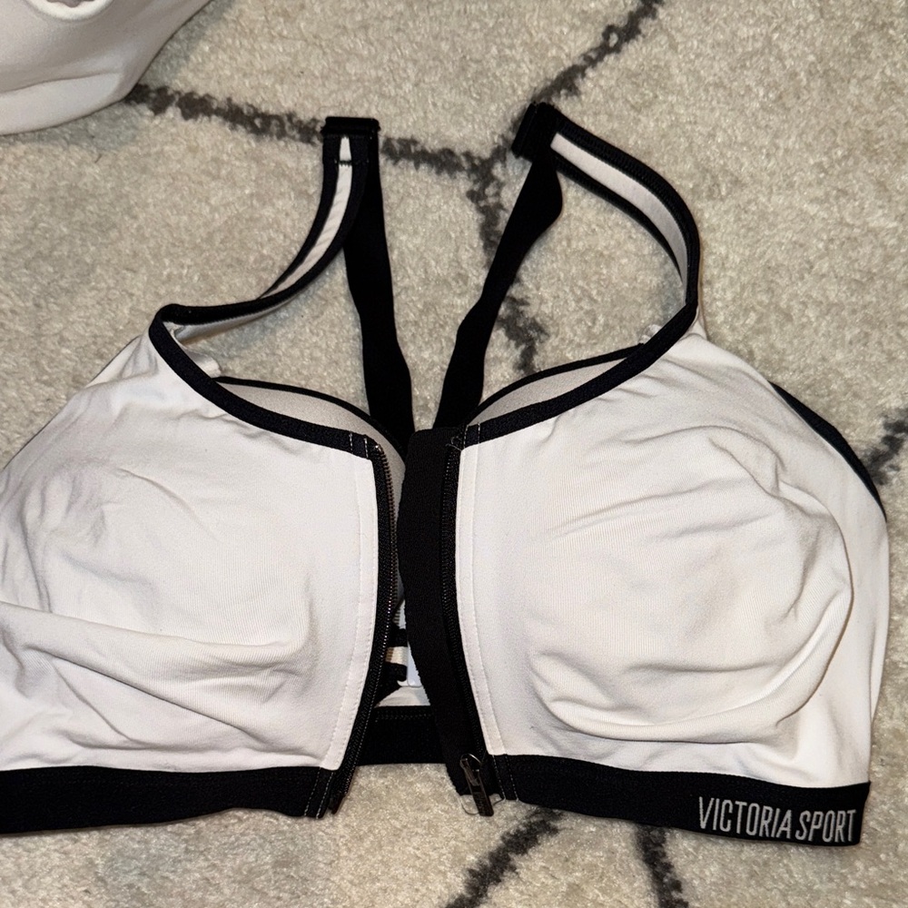 VSX Women's White and Black Sports Bra